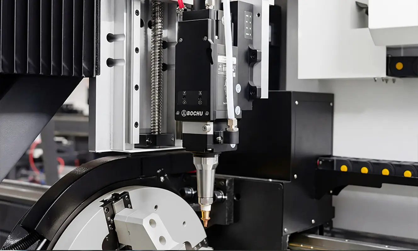 Fiber Laser Cutting Head for Metal Cutting Fiber laser cutting head designed for precise and efficient metal cutting, providing stable laser beam delivery and high-quality cutting performance for metal sheets and tubes.