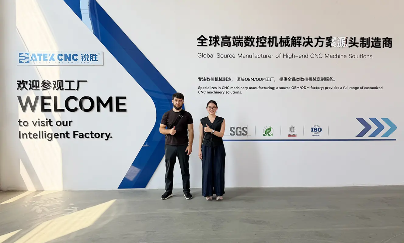 Russian furniture manufacturer visiting the CATEKCNC factory to explore 5-axis CNC routers, ATC CNC routers, and multifunctional CNC woodworking machines for furniture production.