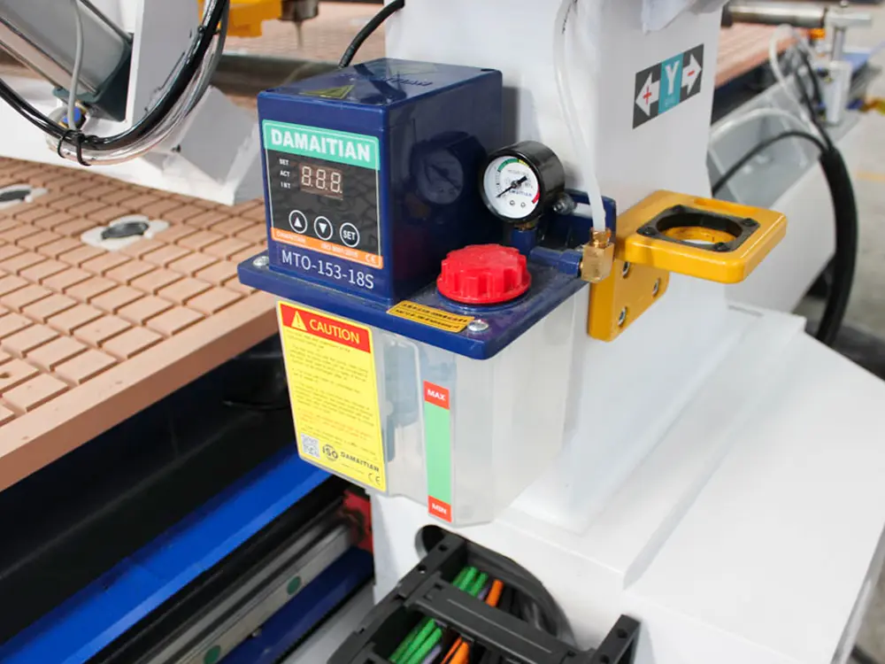 Automatic lubricator Automatic lubricator