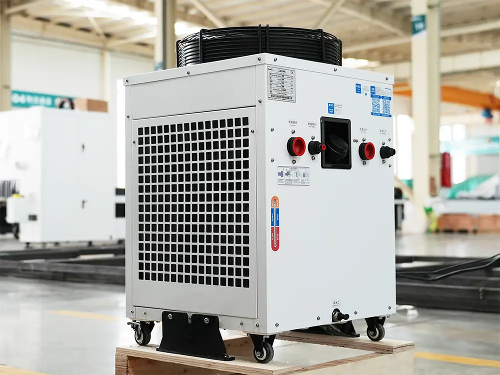 Rear view of Hanli 3000W water chiller