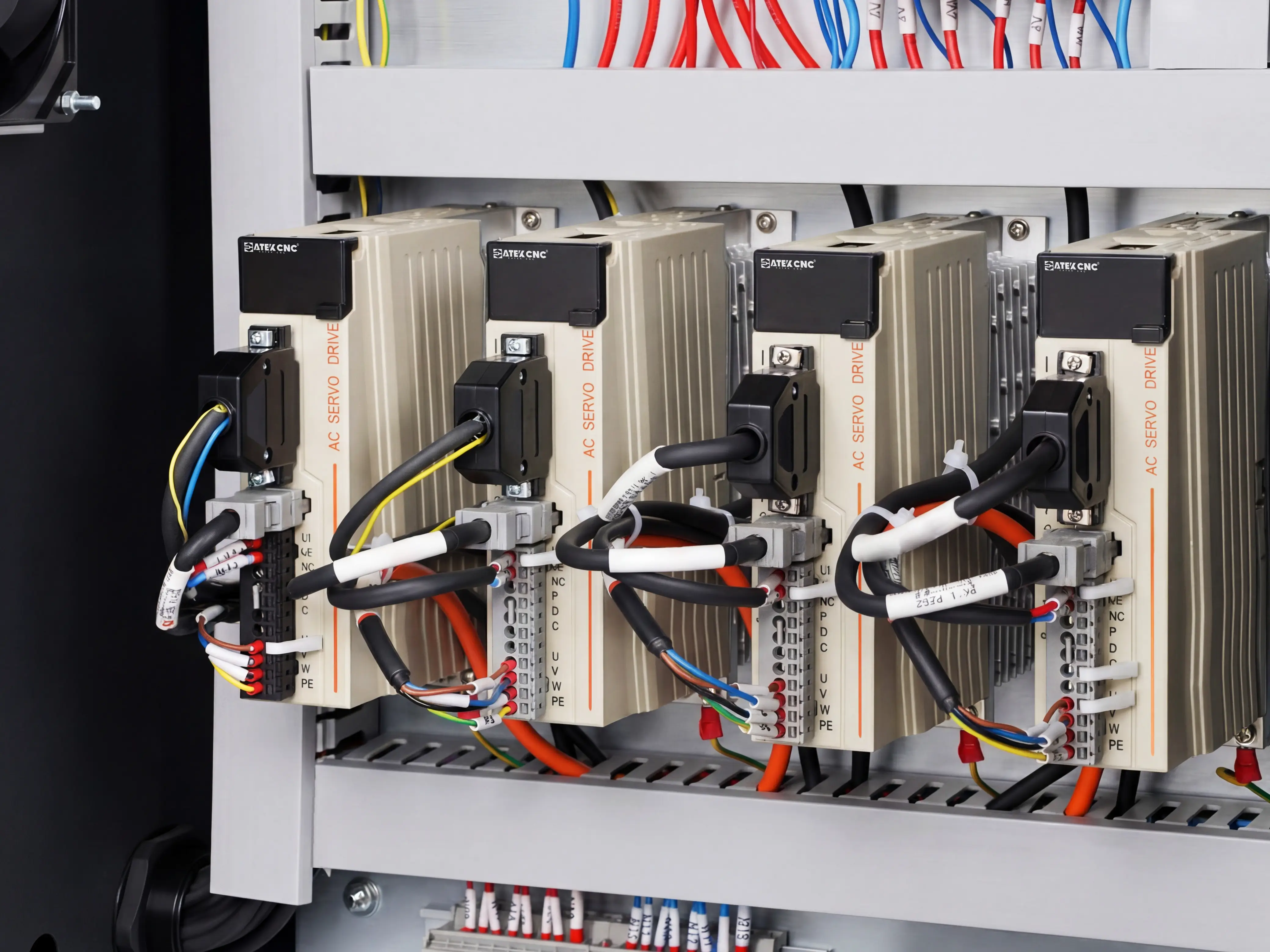 CATEKCNC self-developed servo drive of Spire 2130 CNC wood router machine
