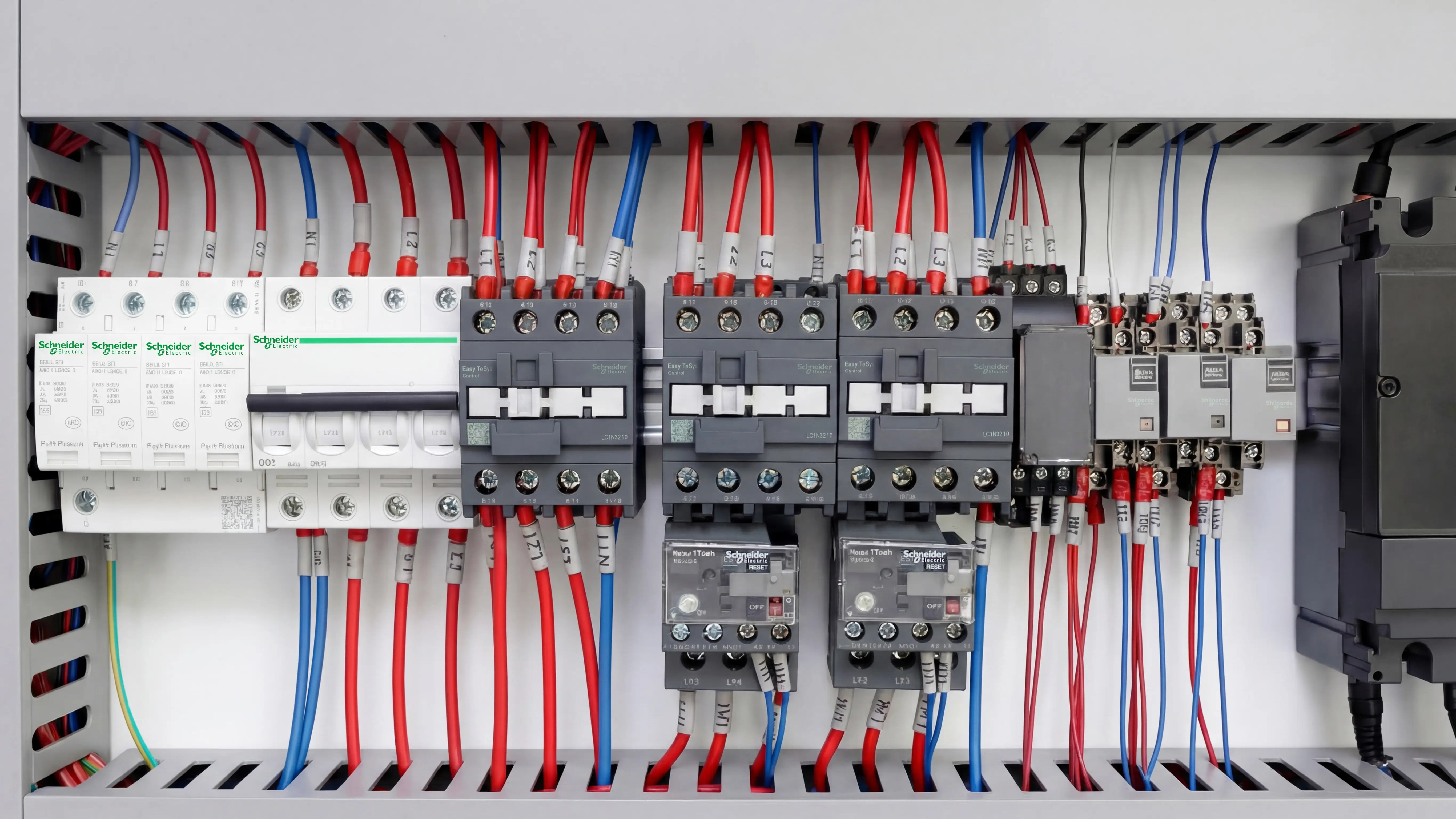 Schneider electrical components for Spire 1325 linear ATC CNC wood router