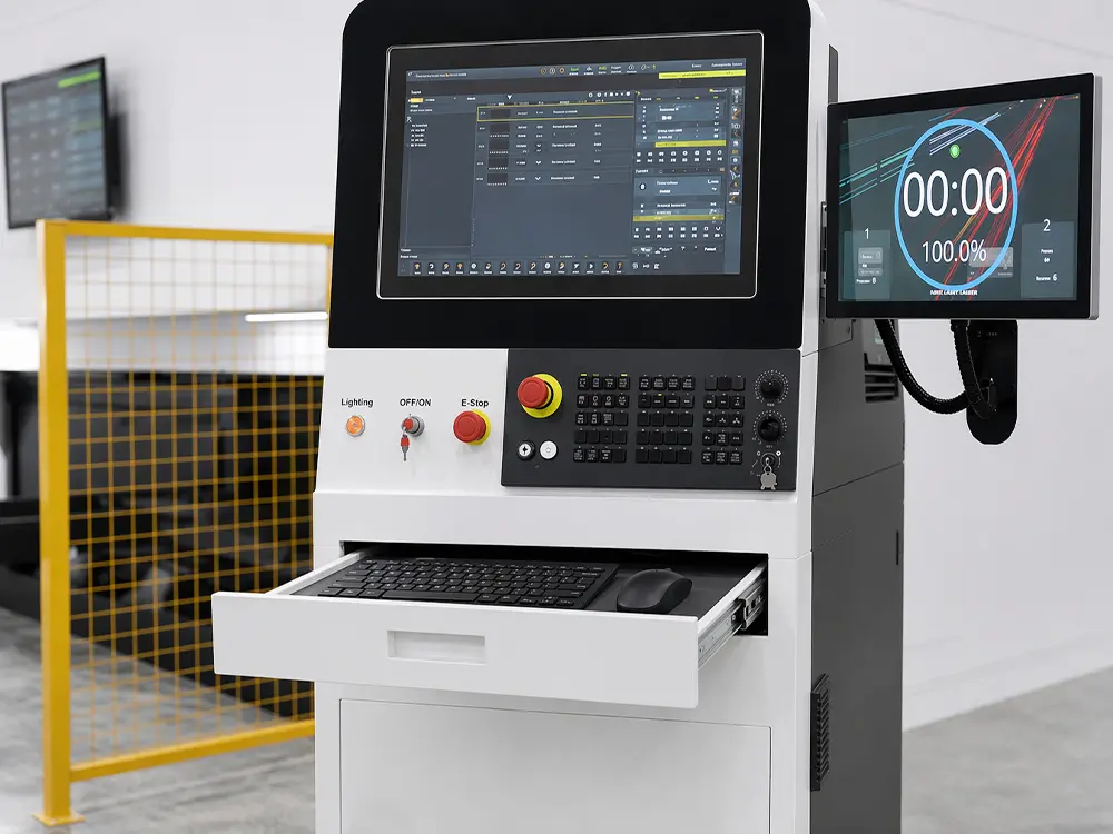 FANUC 30i-LB Plus control system FANUC 30i-LB Plus control system of the 3D 5-axis fiber laser cutting machine with rotary exchange worktable