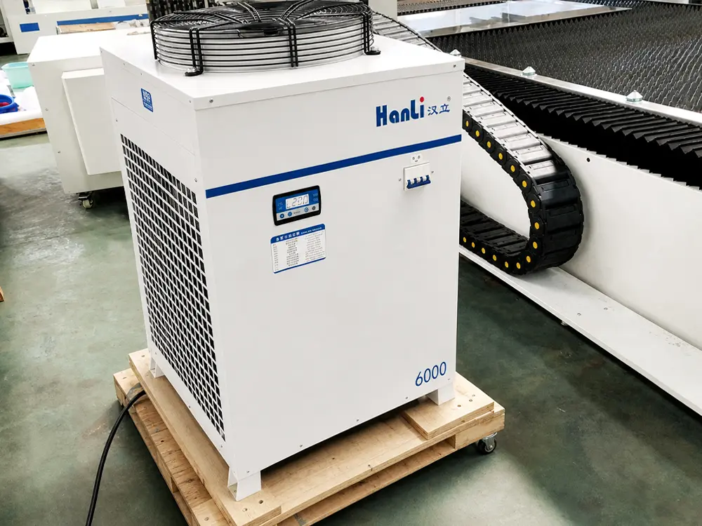 Hanli 6000W chiller Hanli 6000W chiller of the enclosed fiber laser sheet and tube cutting machine with shuttle table