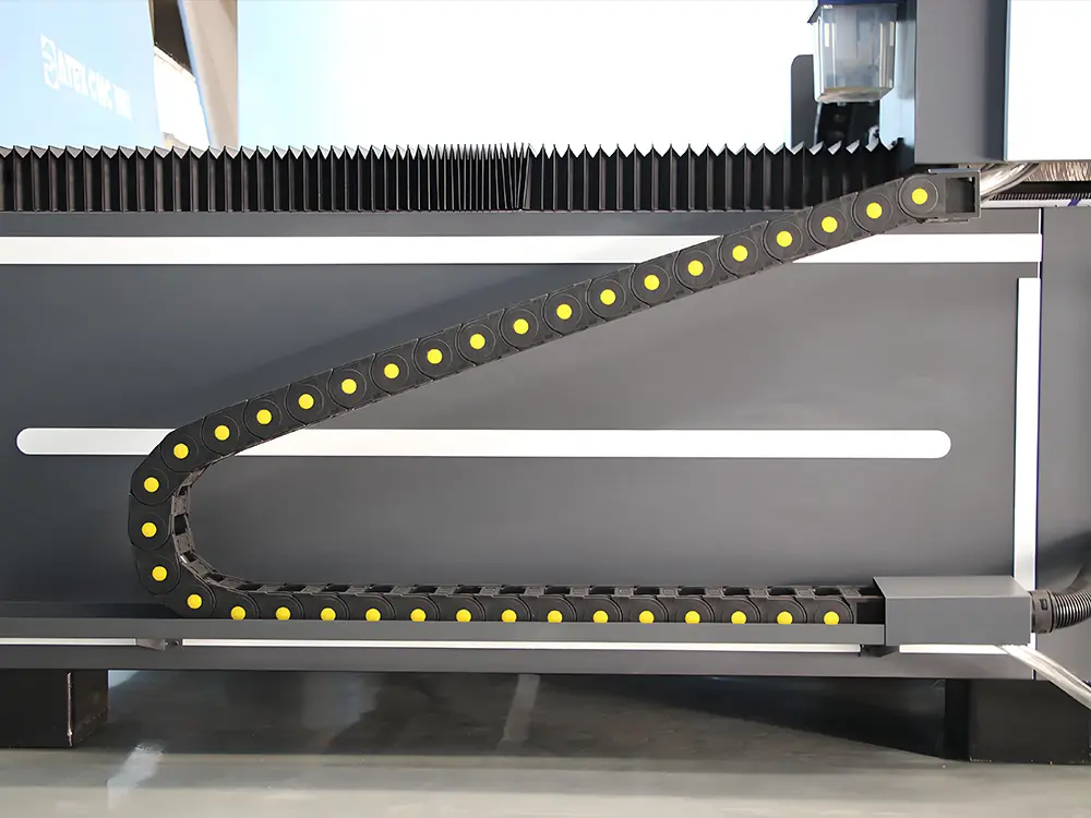 Reinforced cable carrier Reinforced cable carrier for CNC stone router