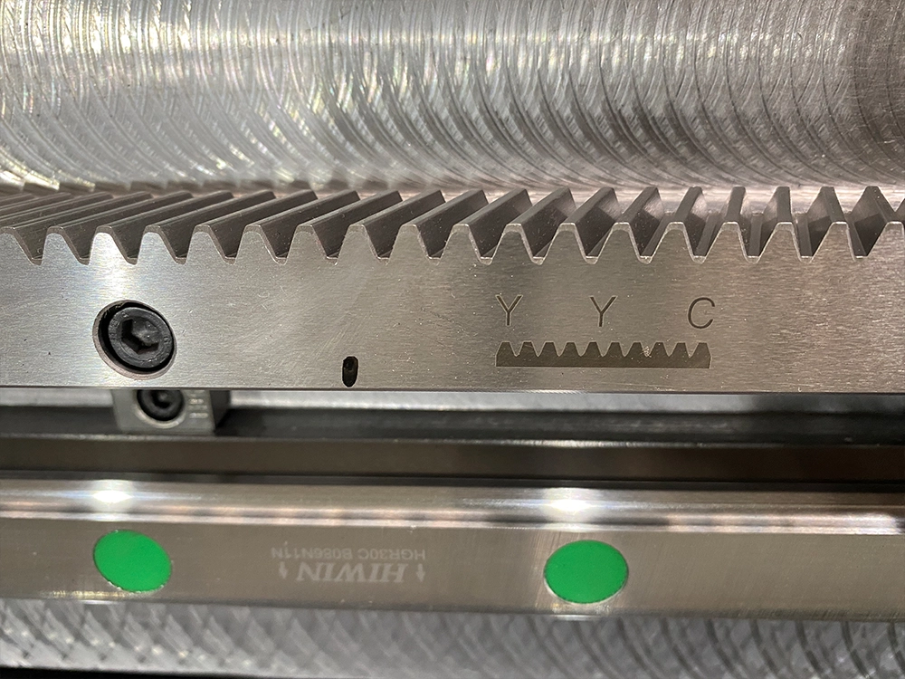 Hiwin (Taiwan) linear square guideways and YYC (Taiwan) helical rack/gear Hiwin (Taiwan) linear square guideways and YYC (Taiwan) helical rack/gear