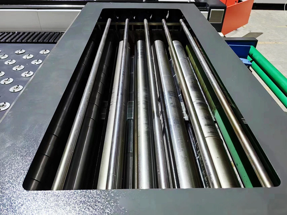 Positioning device for fixing materials Positioning device for fixing materials