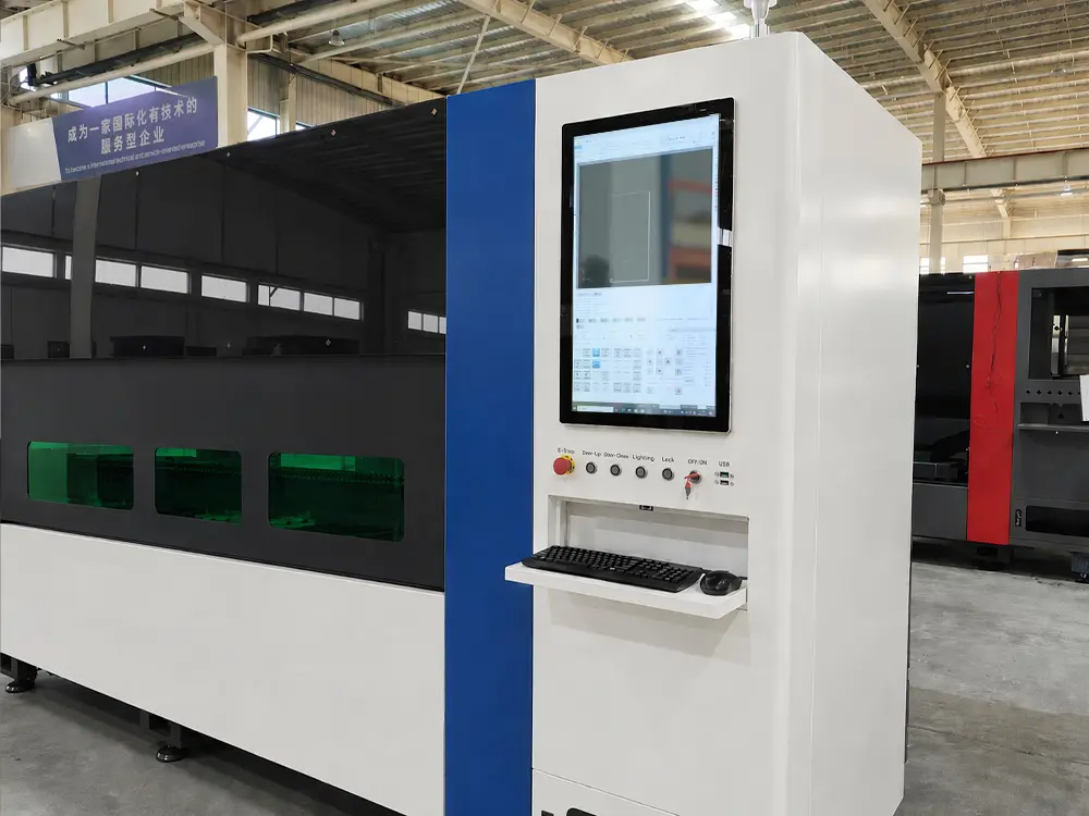 BOCHU FSCUT4000E system BOCHU FSCUT4000E system of the enclosed fiber laser sheet cutting machine with pull-out worktable
