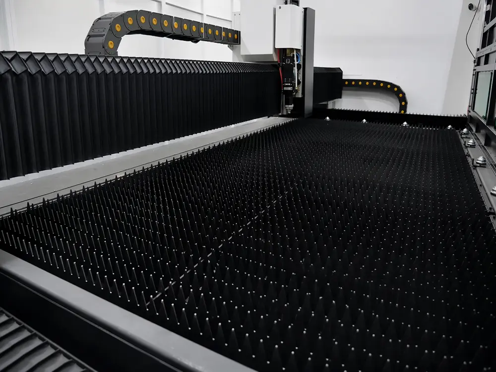 Modular rack-type slat group Modular rack-type slat group of the enclosed fiber laser sheet cutting machine with pull-out worktable