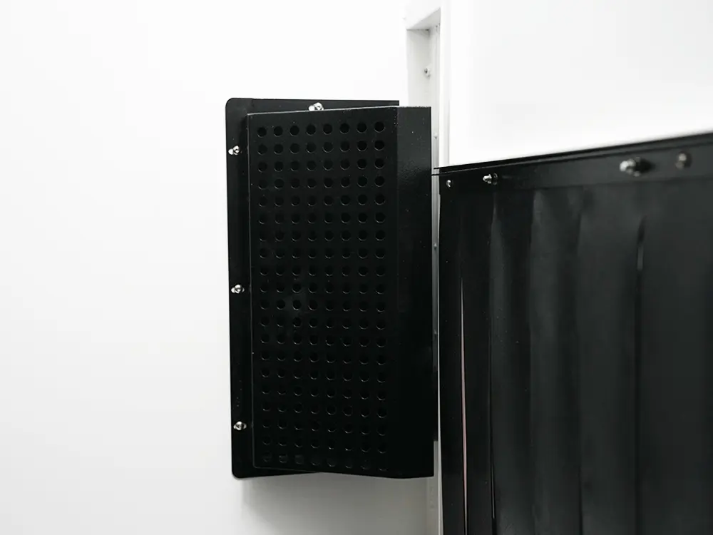 Smoke exhaust port for the 3-chuck fiber laser tube cutting machine