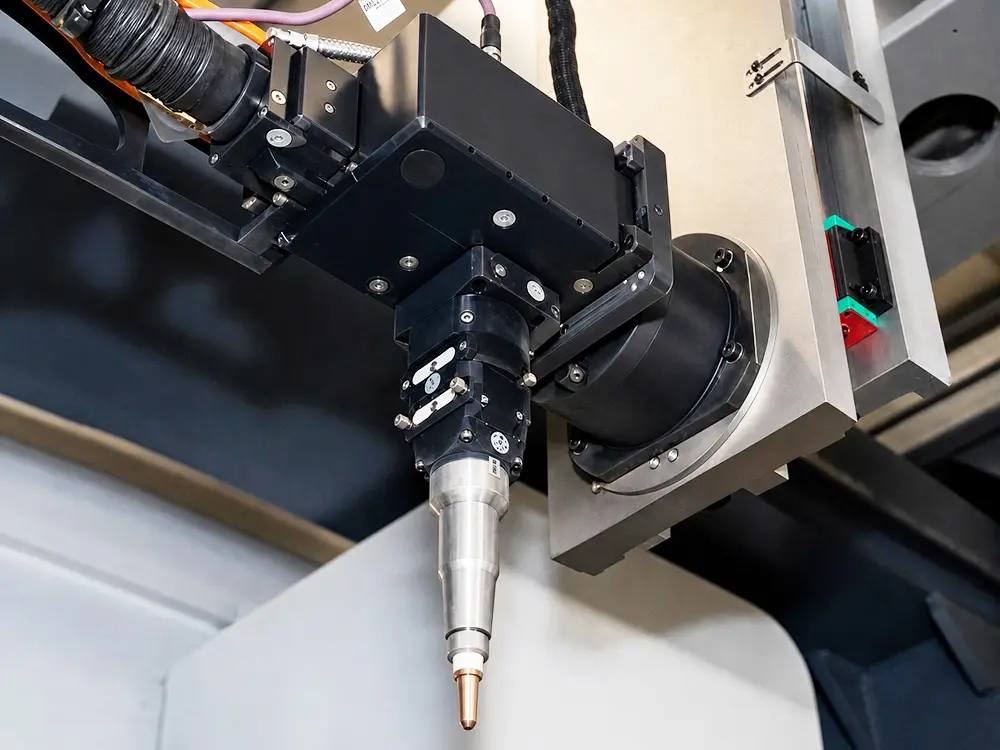 BOCI BLT5 H-Series laser head for the 3-chuck fiber laser tube cutting machine