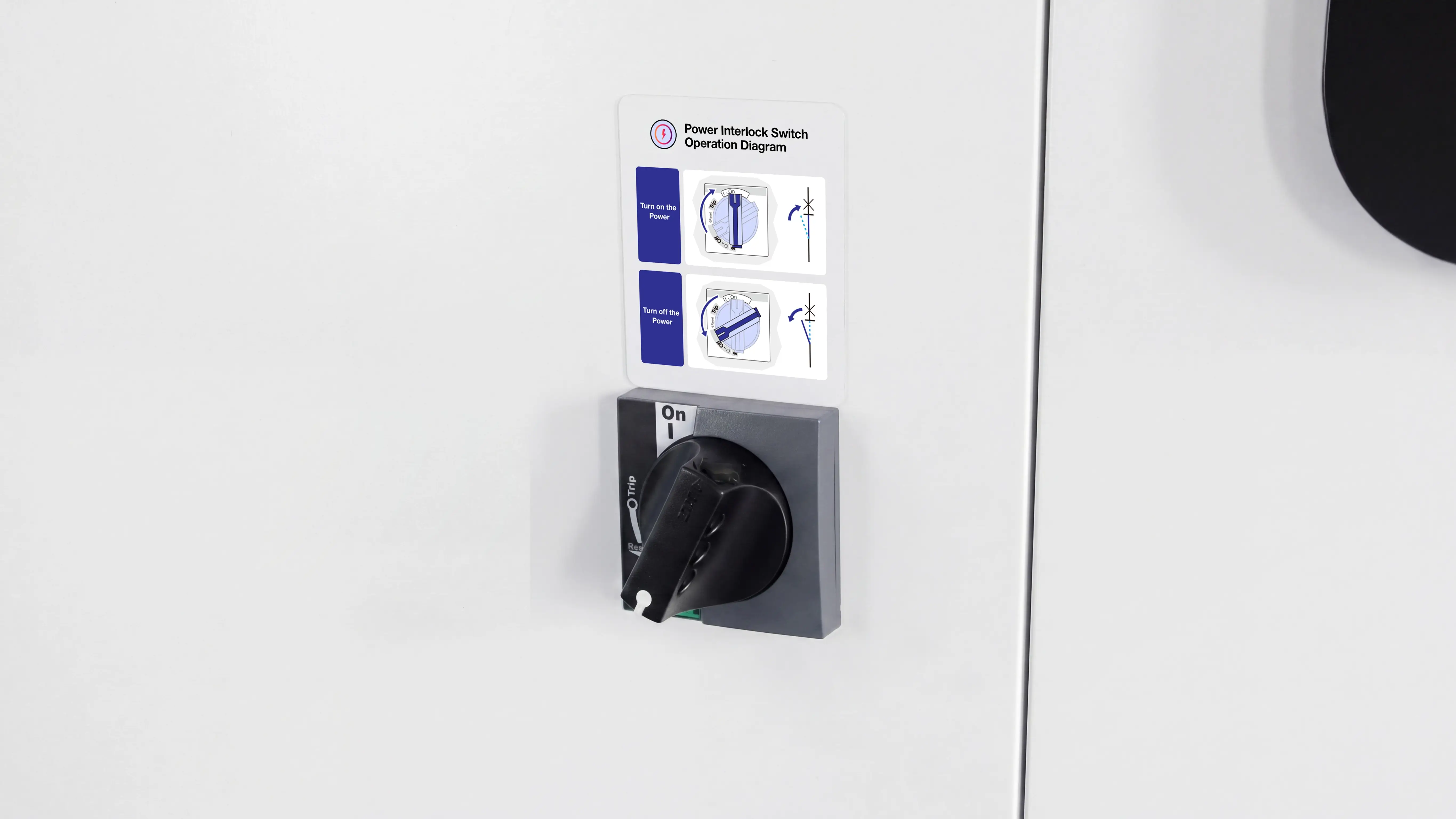 Interlock and short-circuit protection switch of Spire 1530 CNC nesting machine