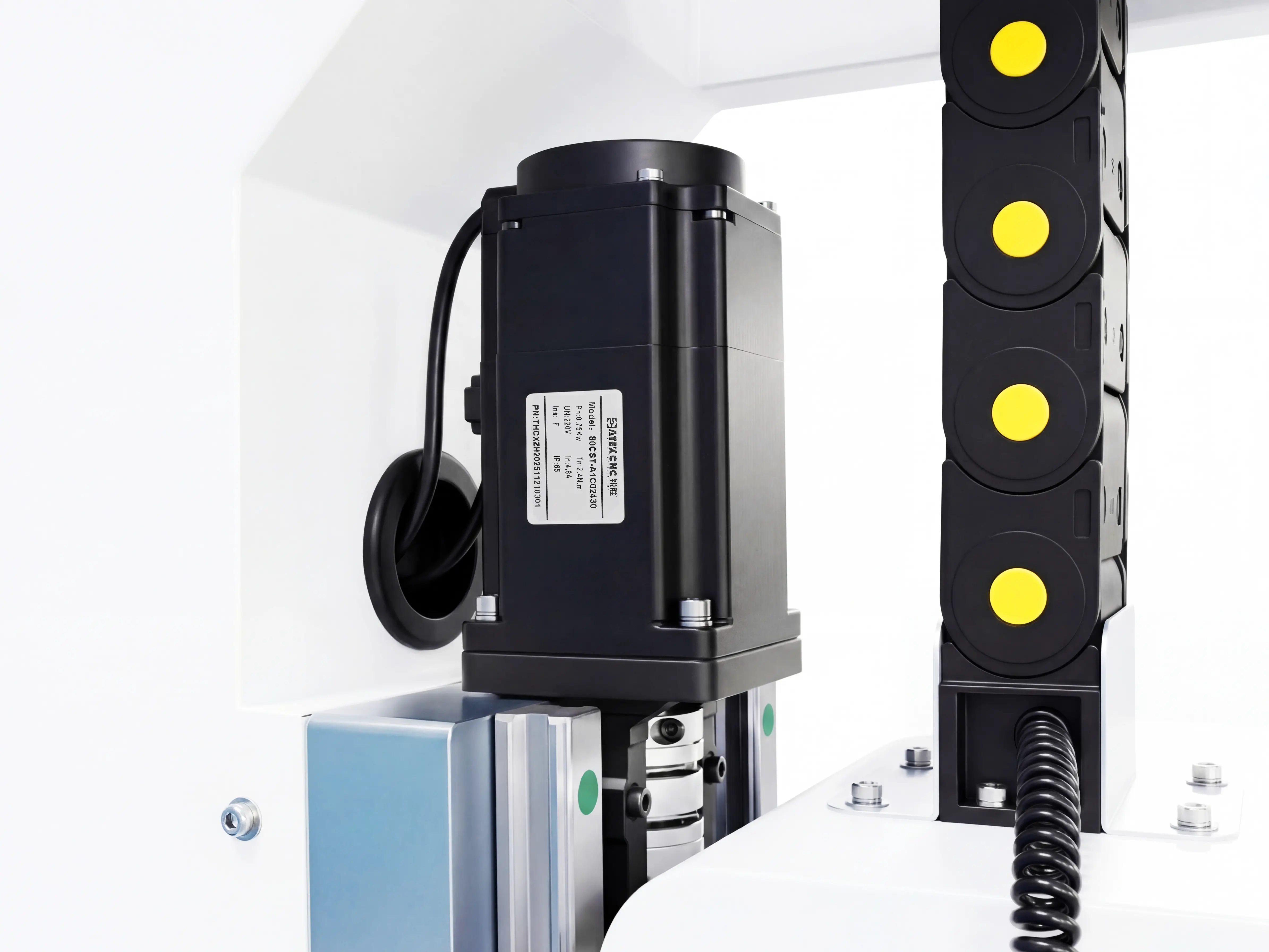 CATEKCNC self-developed 750W servo motor for Z-axis of Spire 1325 CNC router