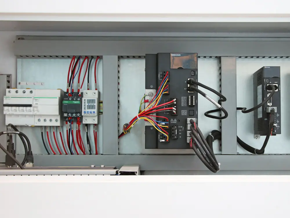 Weihong bus multi-axis servo system Weihong bus multi-axis servo system