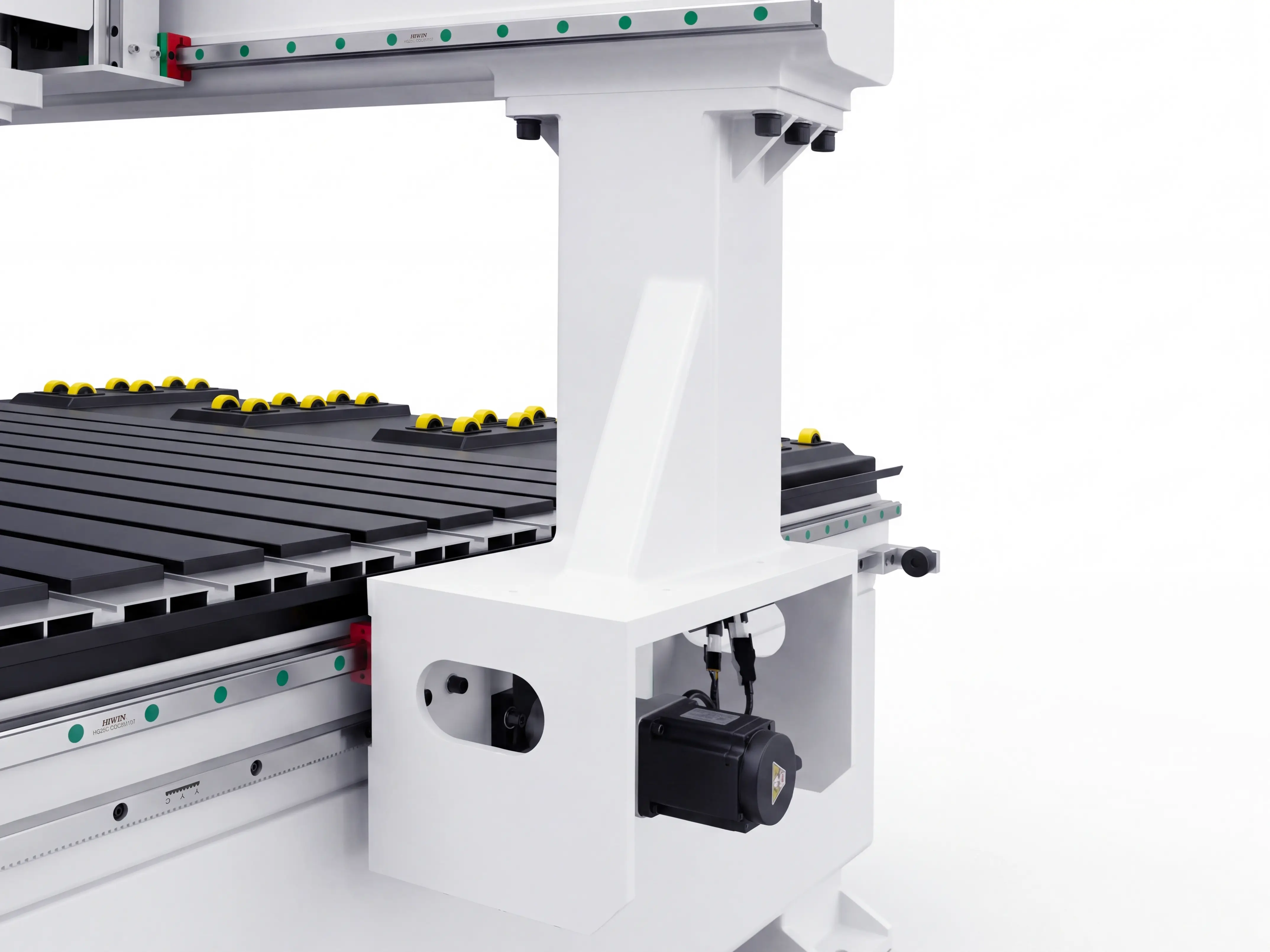 High rigidity gantry columns of Spire 1325 CNC router