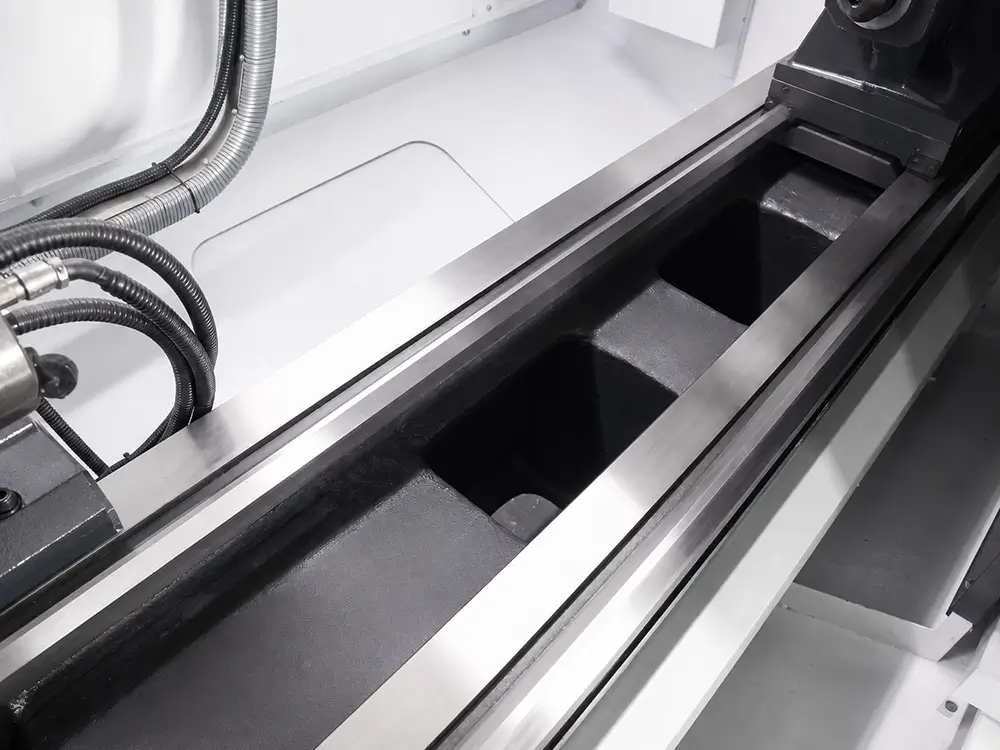 High-rigidity machine bed High-rigidity machine bed of the external-tool thread whirling machine