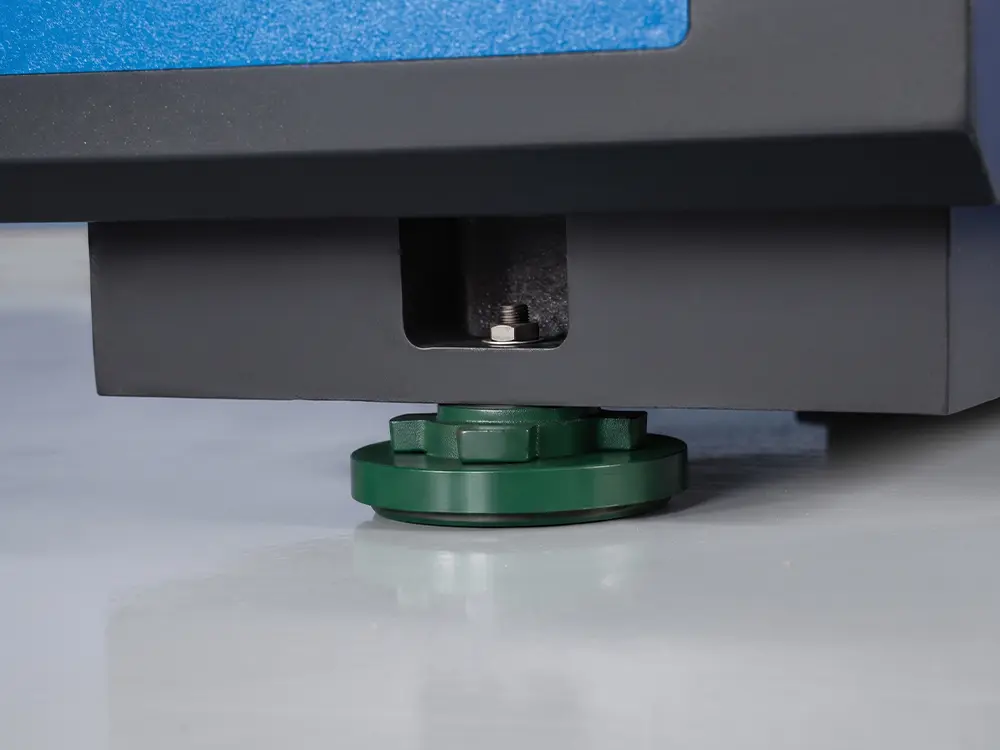 Leveling support feet Leveling support feet of the external-tool thread whirling machine