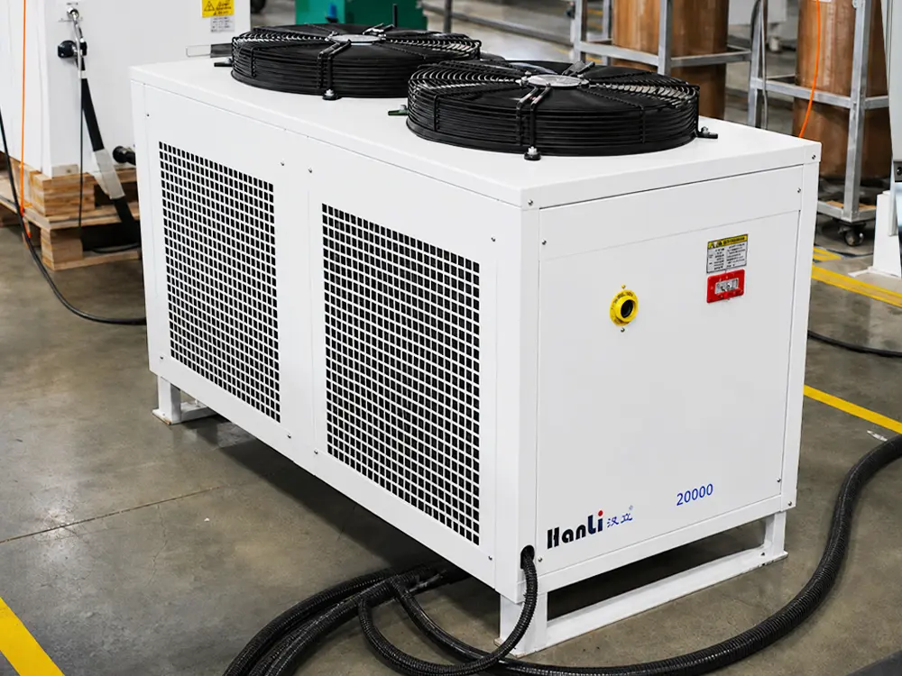 Hanli 20kW chiller Hanli 20kW chiller for the laser-flame(oxyfuel) hybrid cutting machine