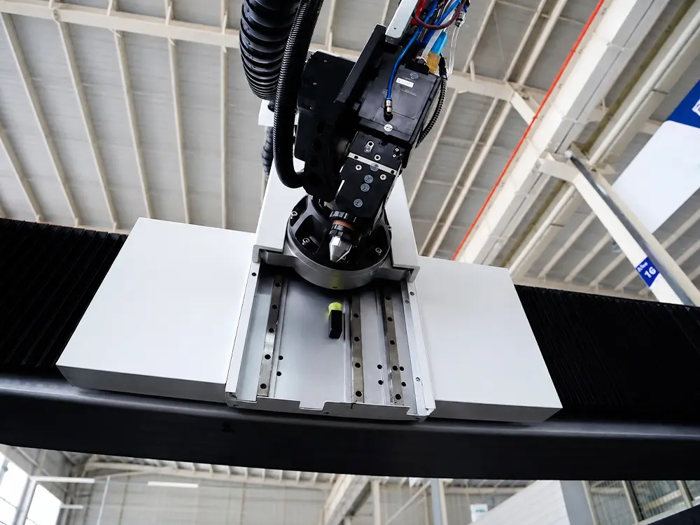 BOCHU BLTF60 laser cutting head BOCHU BLTF60 laser cutting head of the laser-flame(oxyfuel) hybrid cutting machine