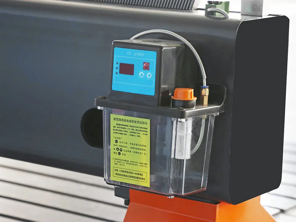 Automatic lubrication system of CK-1325-RT CNC router