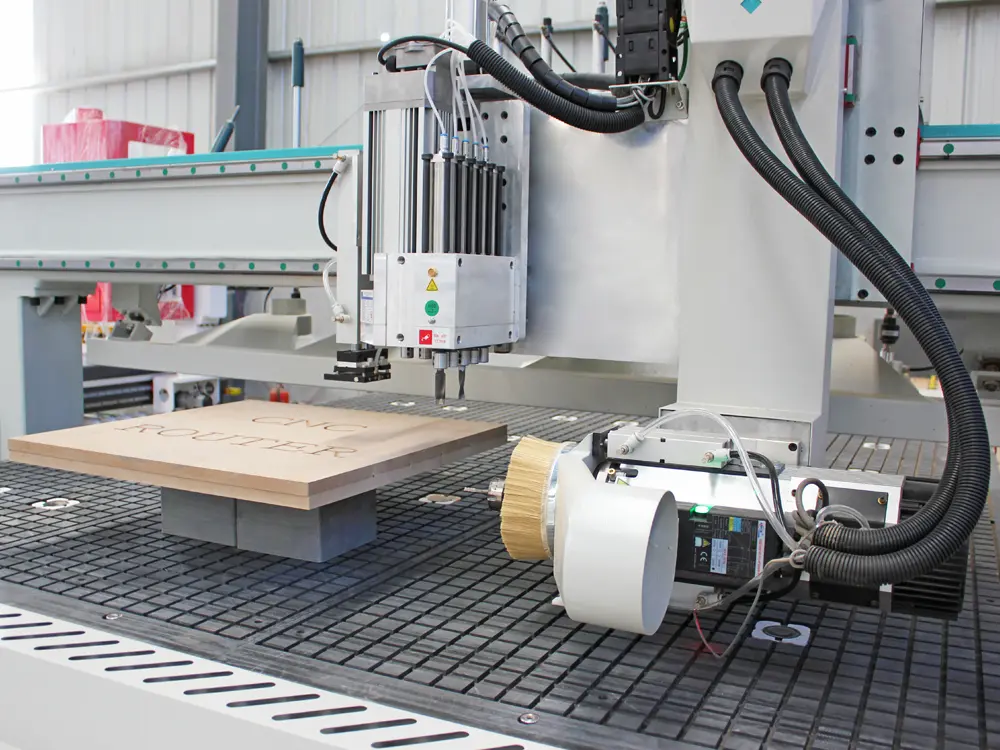 Tilt the spindle to a horizontal position and drill holes on the side of the wood board Tilt the spindle to a horizontal position and drill holes on the side of the wood board