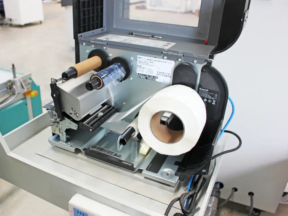 Internal structure of automatic automatic labeler Internal structure of automatic automatic labeler