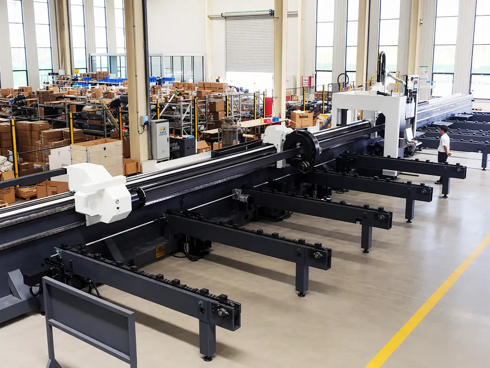 Best-Selling 3-Chuck Fiber Laser Tube Cutting Machine with Bevel Cutting Capability