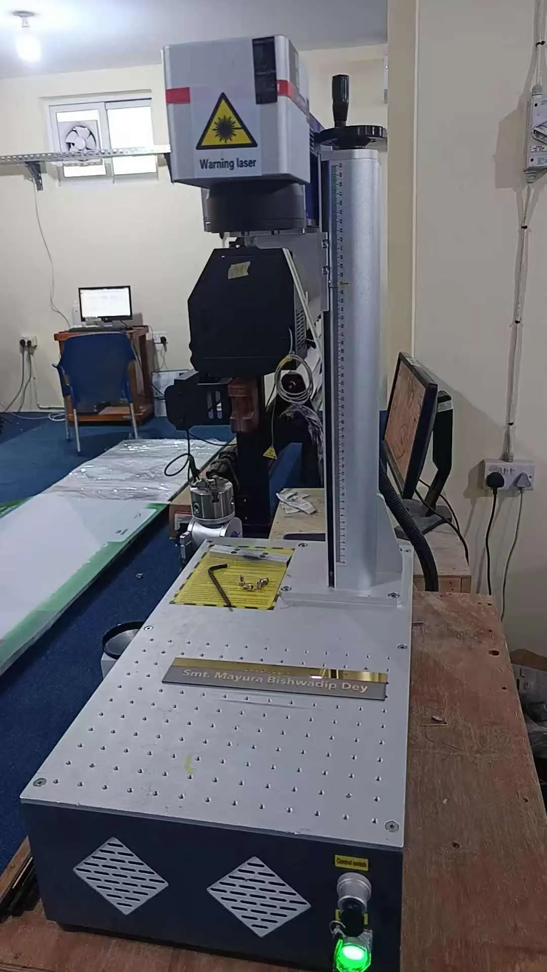 The Tanzanian customers are using UV laser marking machines to mark glass and pens