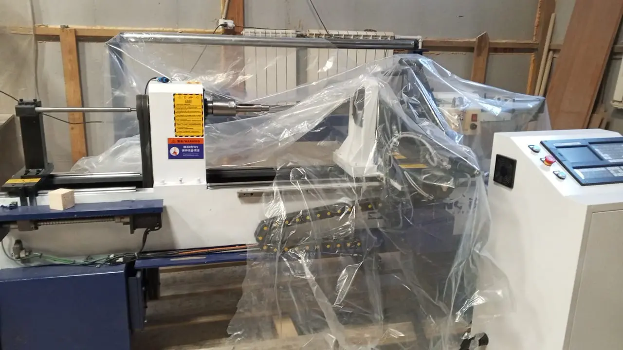 The CNC wood lathe customized for a Russian customer