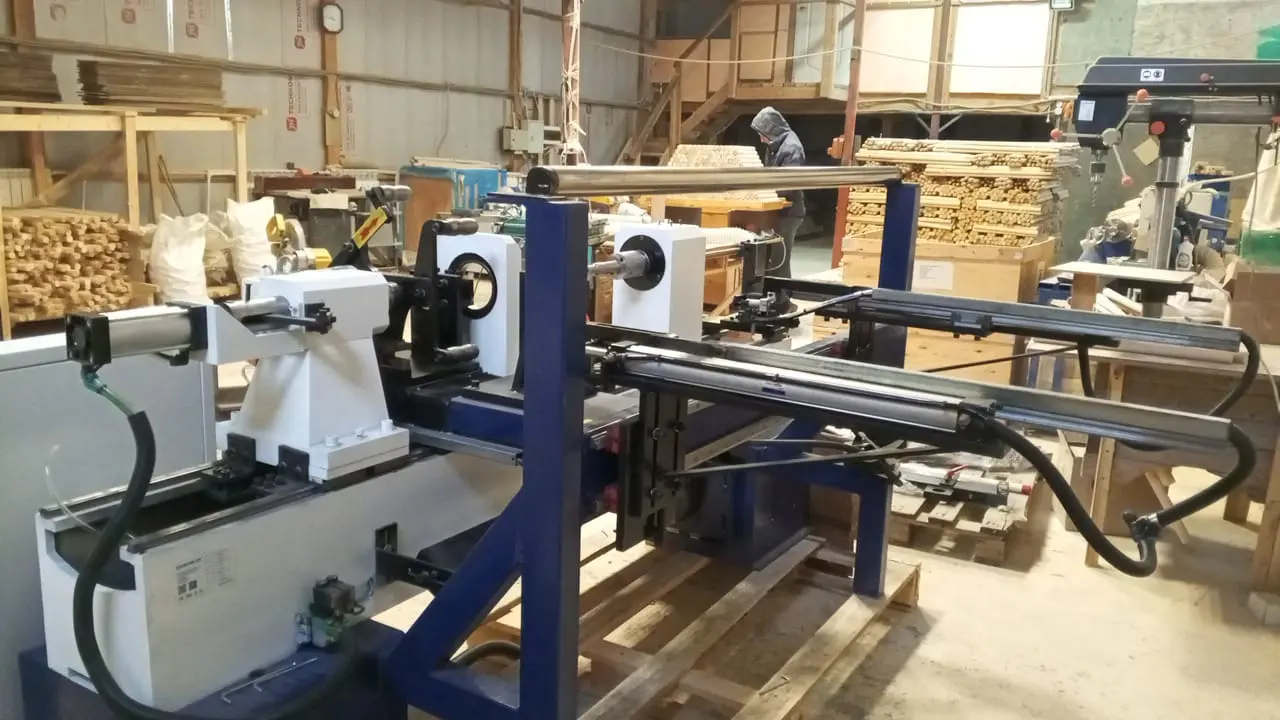 The CNC wood lathe customized for a Russian customer