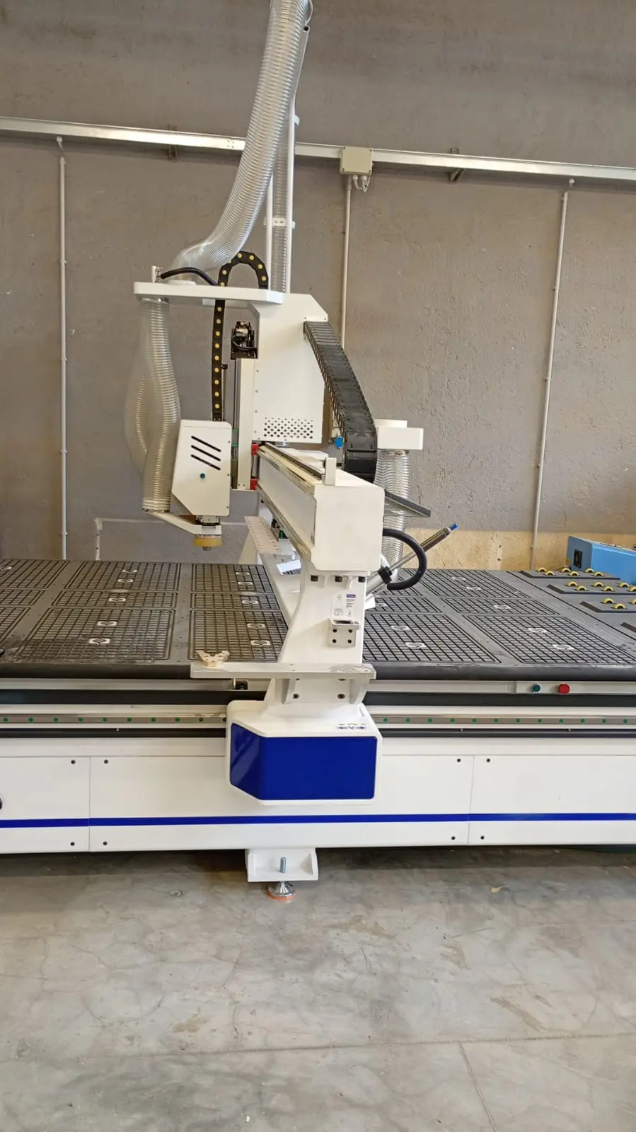 Spire CNC Router machine purchased by an Italian customer