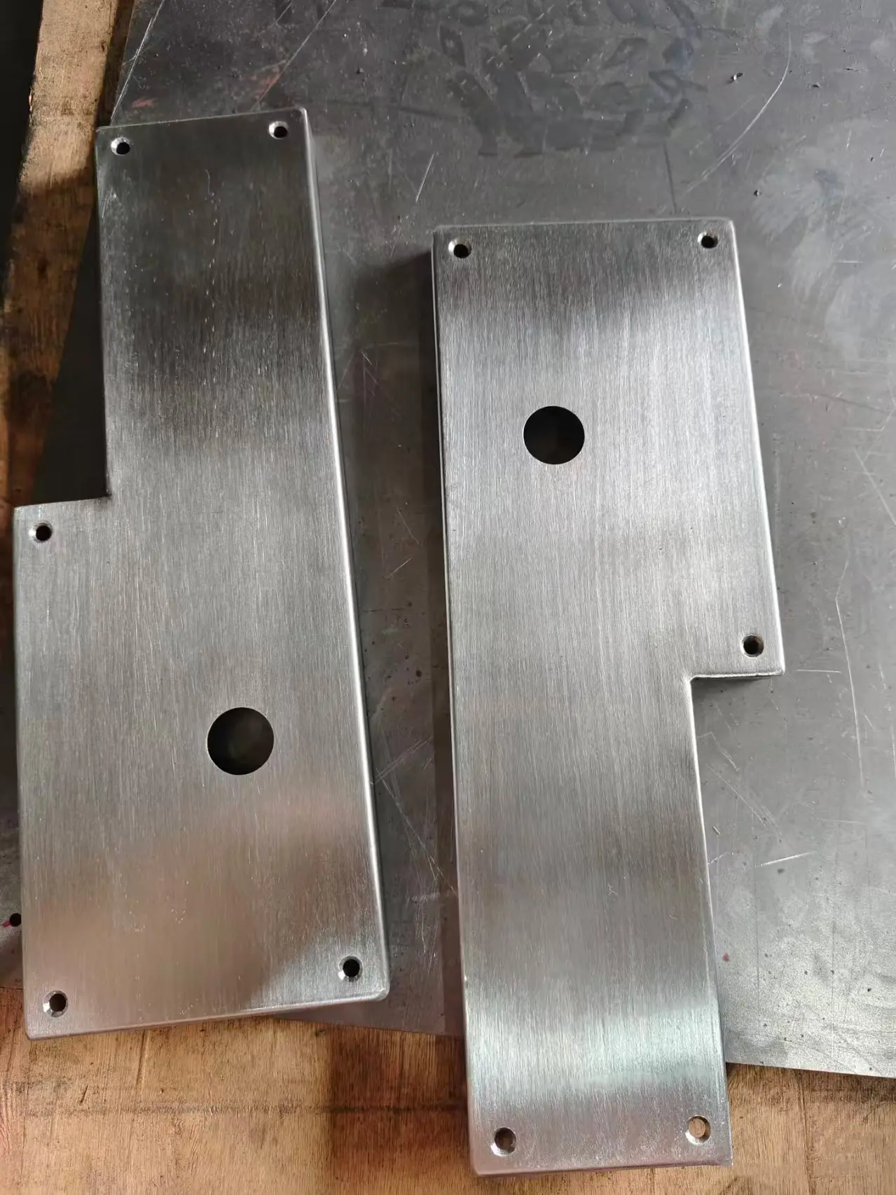 Steel fiber laser cutter sample