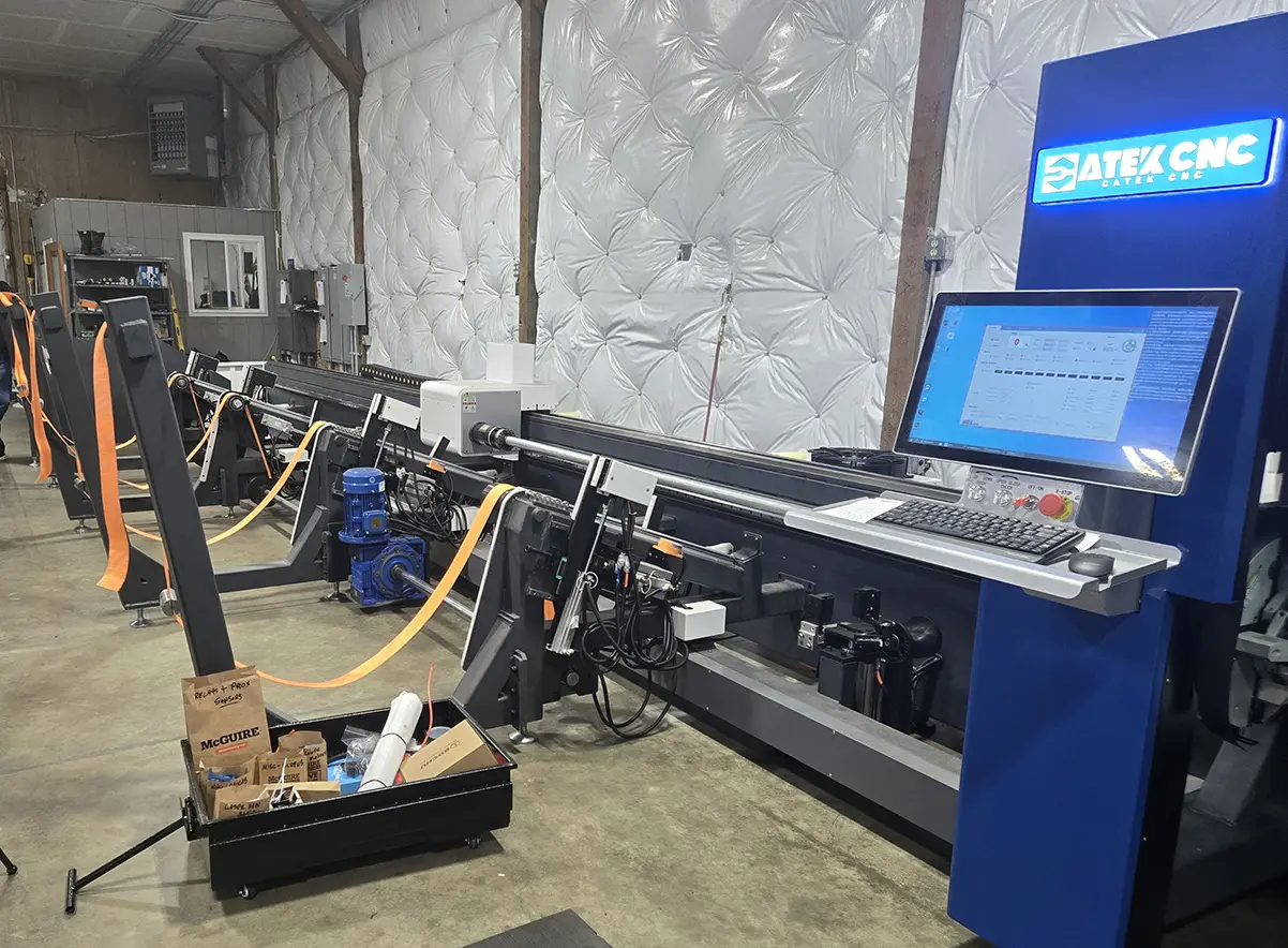 Fiber laser cutting machine