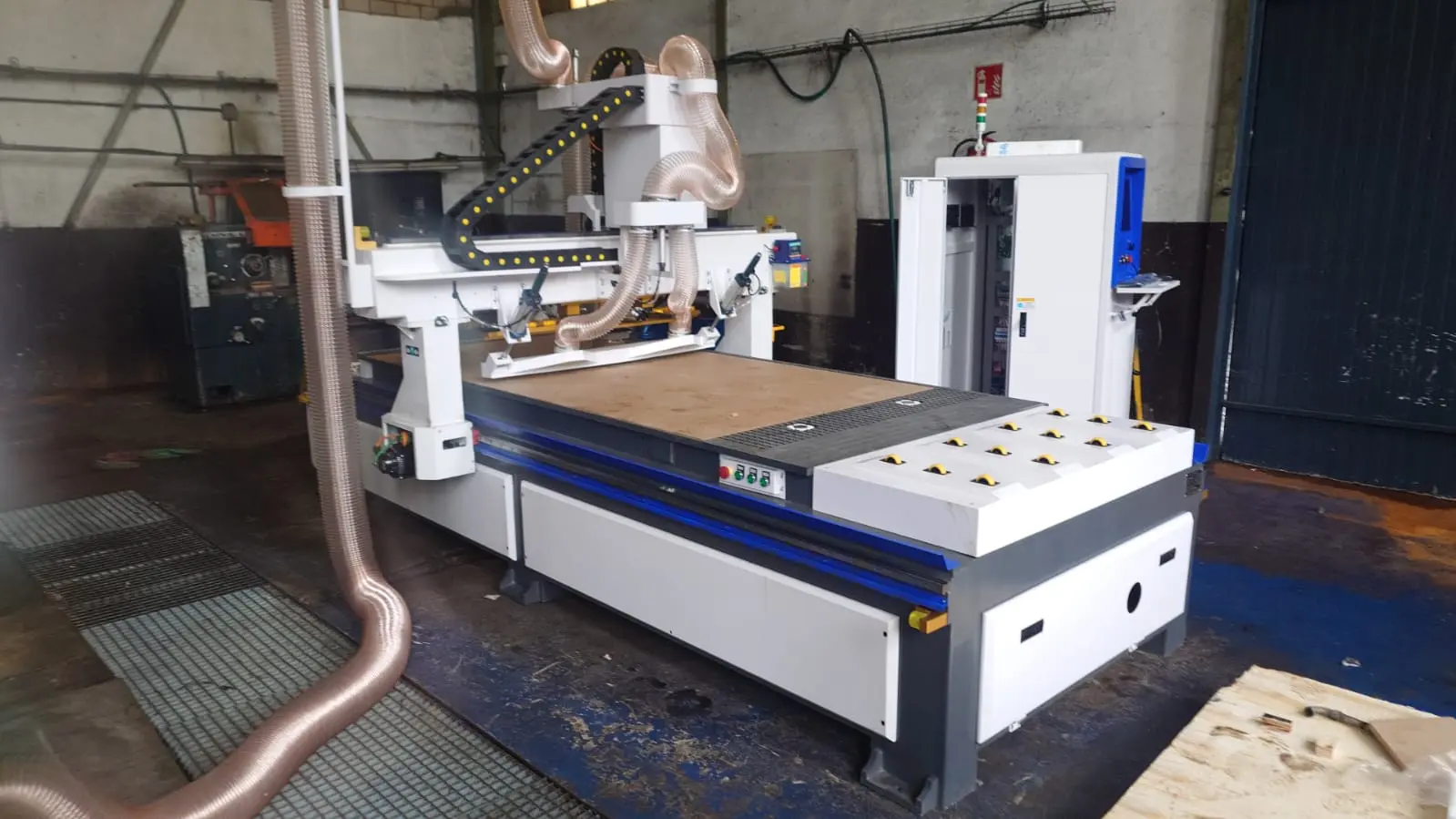 The 1328 ATC CNC wood router customized for a Spanish customer