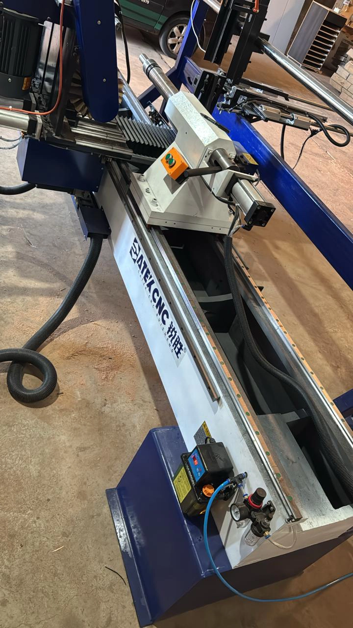 The Brazilian customer purchased a 4-in-1 CNC wood lathe