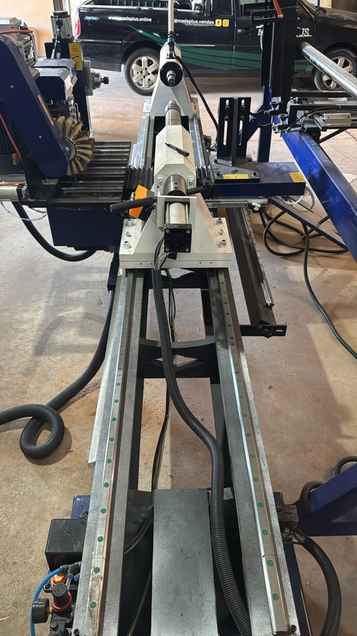 The Brazilian customer purchased a 4-in-1 CNC wood lathe