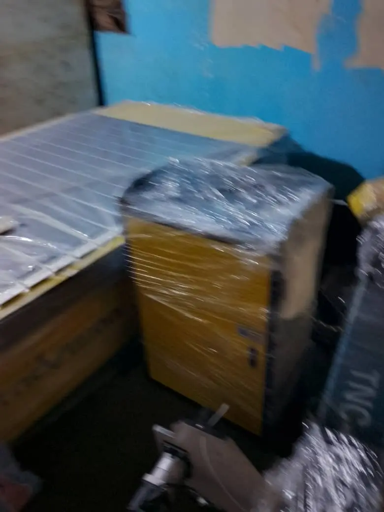 A customer in the Democratic Republic of Congo received a 1325 CNC wood router machine