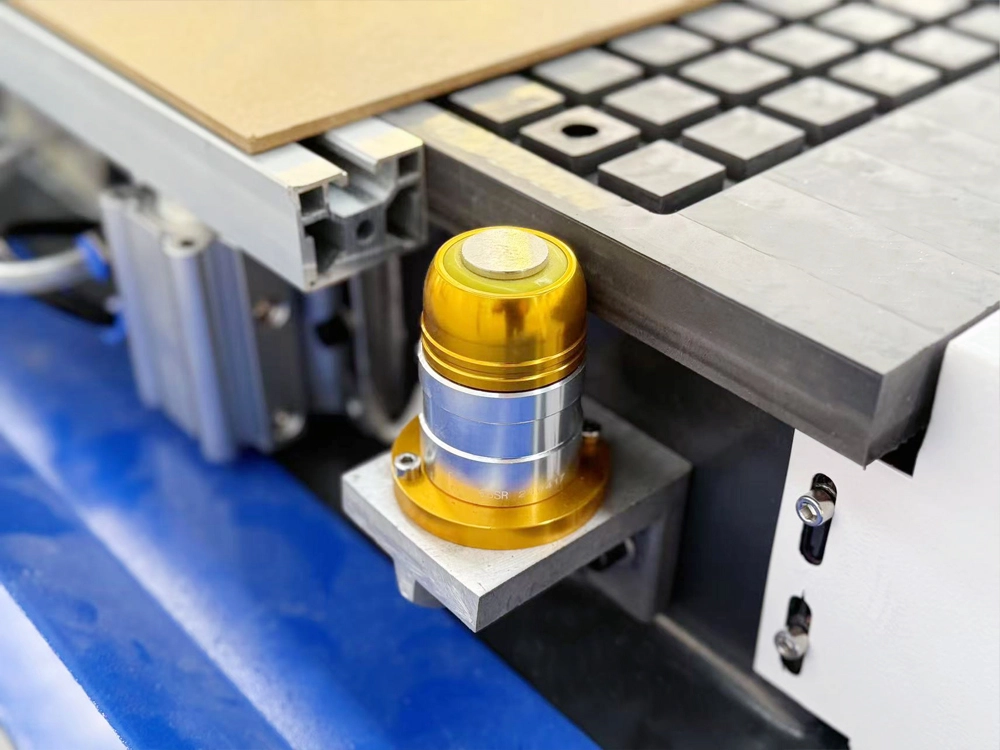 Automatic tool setting device for CNC router Automatic tool setting device for CNC router