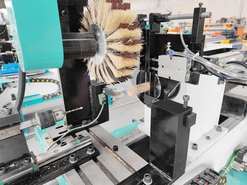 The Sanding wheel of mini CNC wood lathe The Sanding wheel of mini CNC wood lathe