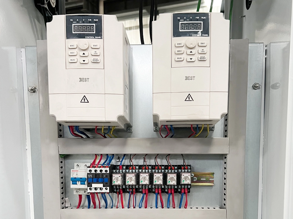 Two frequency converter of 2-station CNC pool cue lathe Two frequency converter of 2-station CNC pool cue lathe