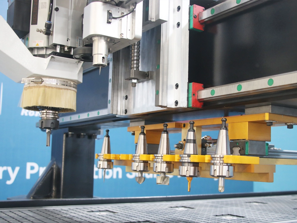 Automatic tool change spindle (first from left) Automatic tool change spindle (first from left)