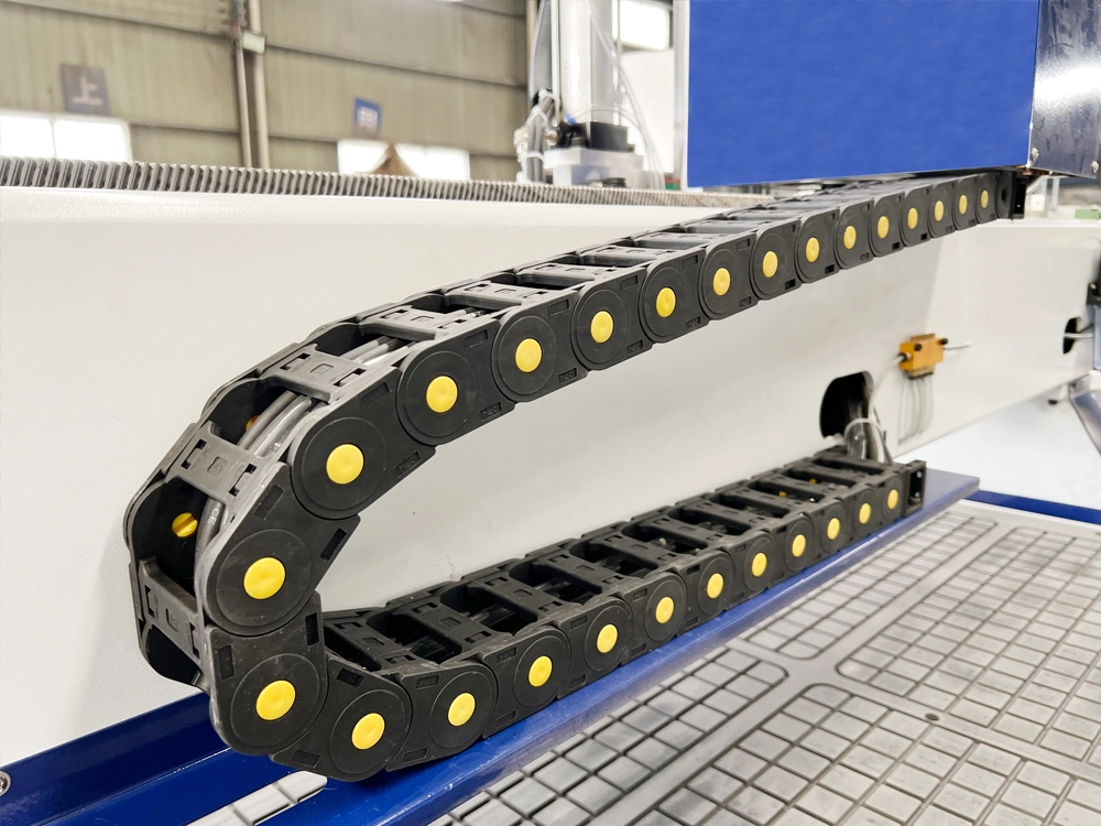 able drag chains for CNC router with oscillating knife