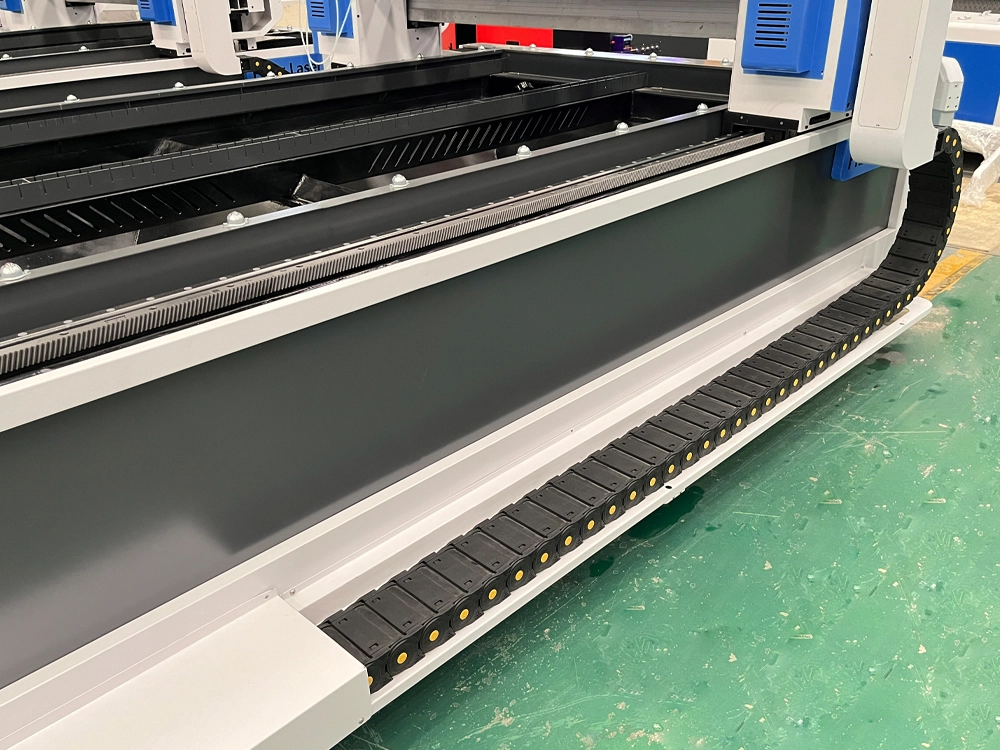 Drag chains of CNC fiber laser cutter Drag chains of CNC fiber laser cutter