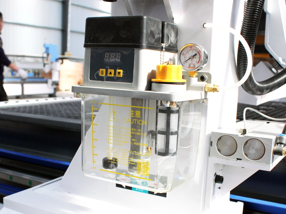 Lubrication system for CNC router Lubrication system for CNC router