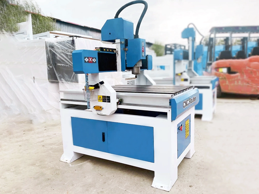 Side view of mini CNC router Side view of mini CNC router