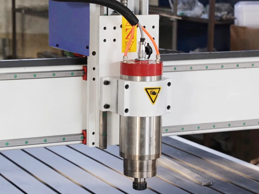 Water-cooled spindle for mini CNC router Water-cooled spindle for mini CNC router