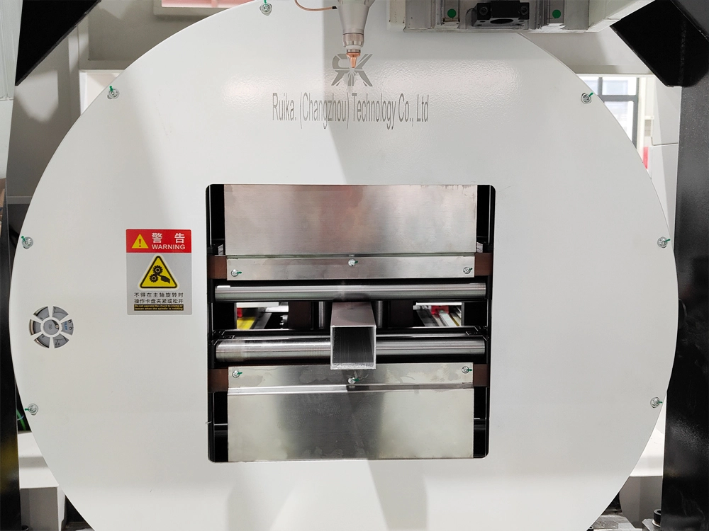 Rear of the main chuck Rear of the main chuck