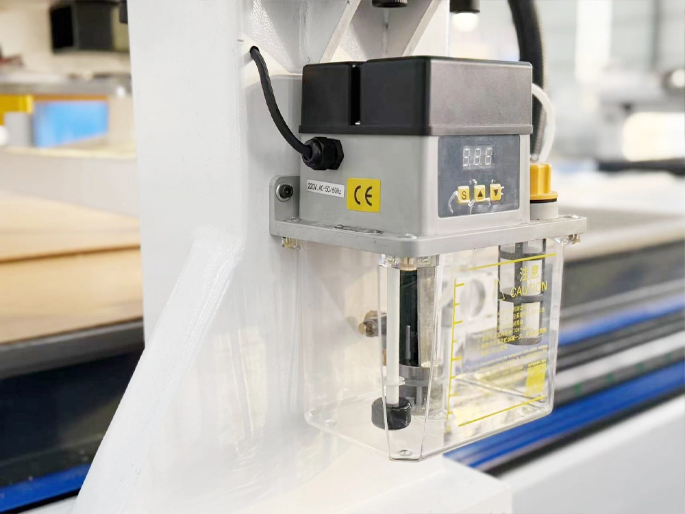 Lubricating oil pot Lubricating oil pot