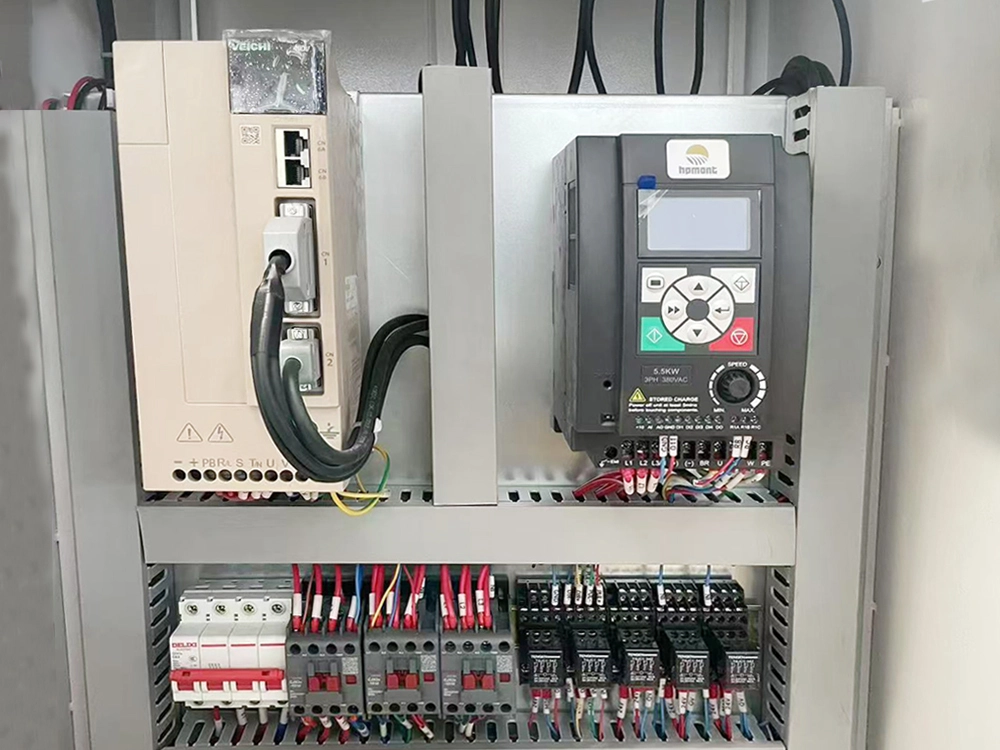 Related controller and inverter of main motor for turning and carving combo CNC wood lathe Related controller and inverter of main motor for CNC wood lathe with carving function