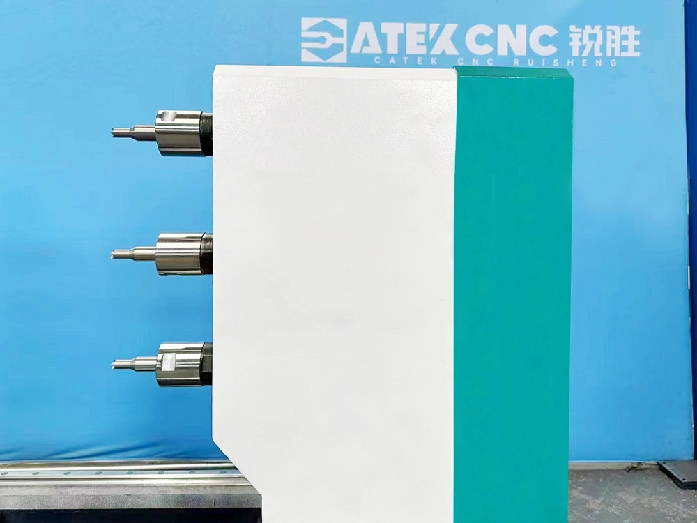 Headstock of 3-station pool cue lathe Headstock of 3-station pool cue lathe